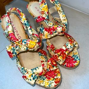 Rampage Floral Wedges Size 7